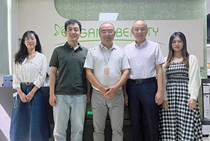 共建美好社會丨慈善與發展同行，愛心與責任并肩，鵬灣公益走訪理事企業深圳市雅香麗集團
